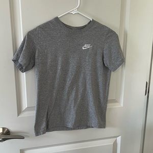 nike tshirt (boys)